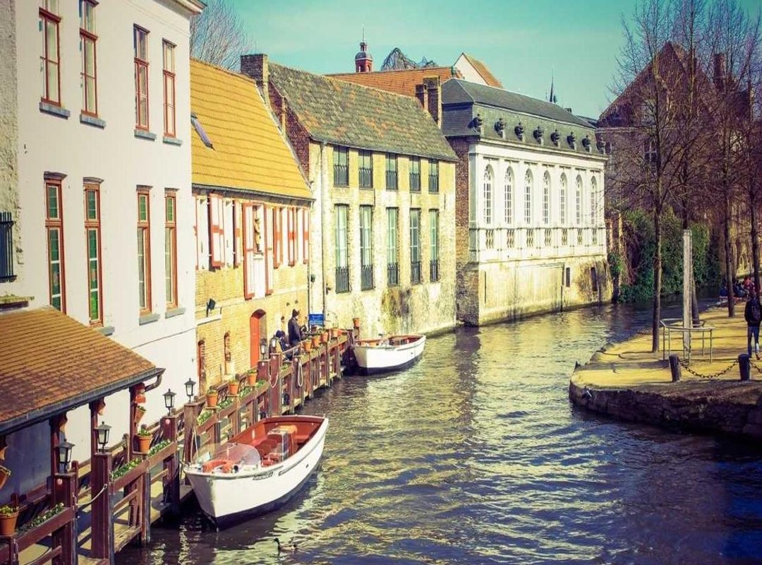 A Quick Look Back: What Was Happening in 1998?